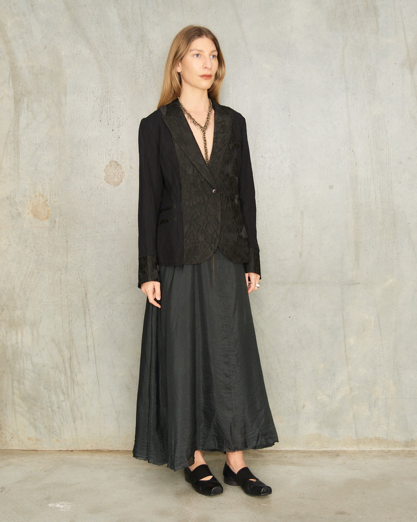 Noir Floral Cut Blazer