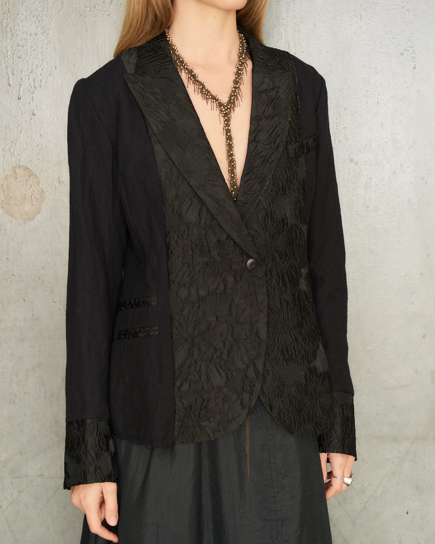 Noir Floral Cut Blazer