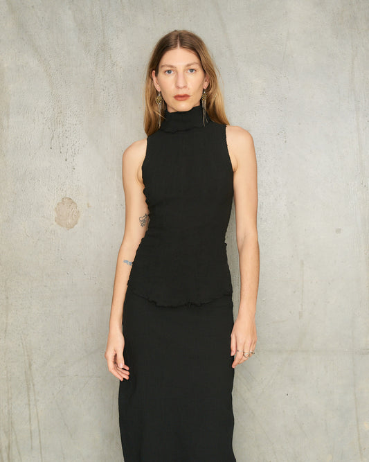 Noir High Neck Stretch Tank