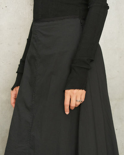 Noir Pleated Longback Skirt