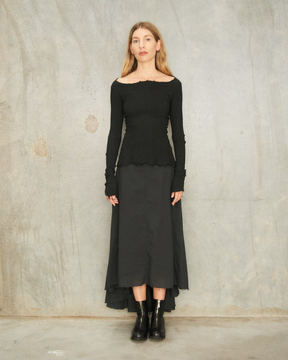 Noir Pleated Longback Skirt
