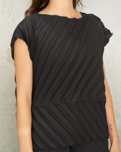Black Angle Fold Pleats Top