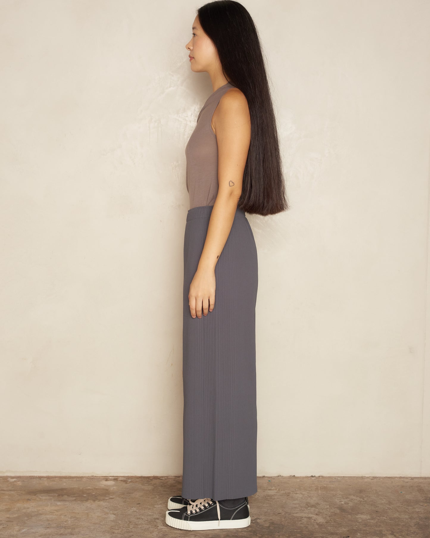 Charcoal Classic Fine Knit Pleat Trouser