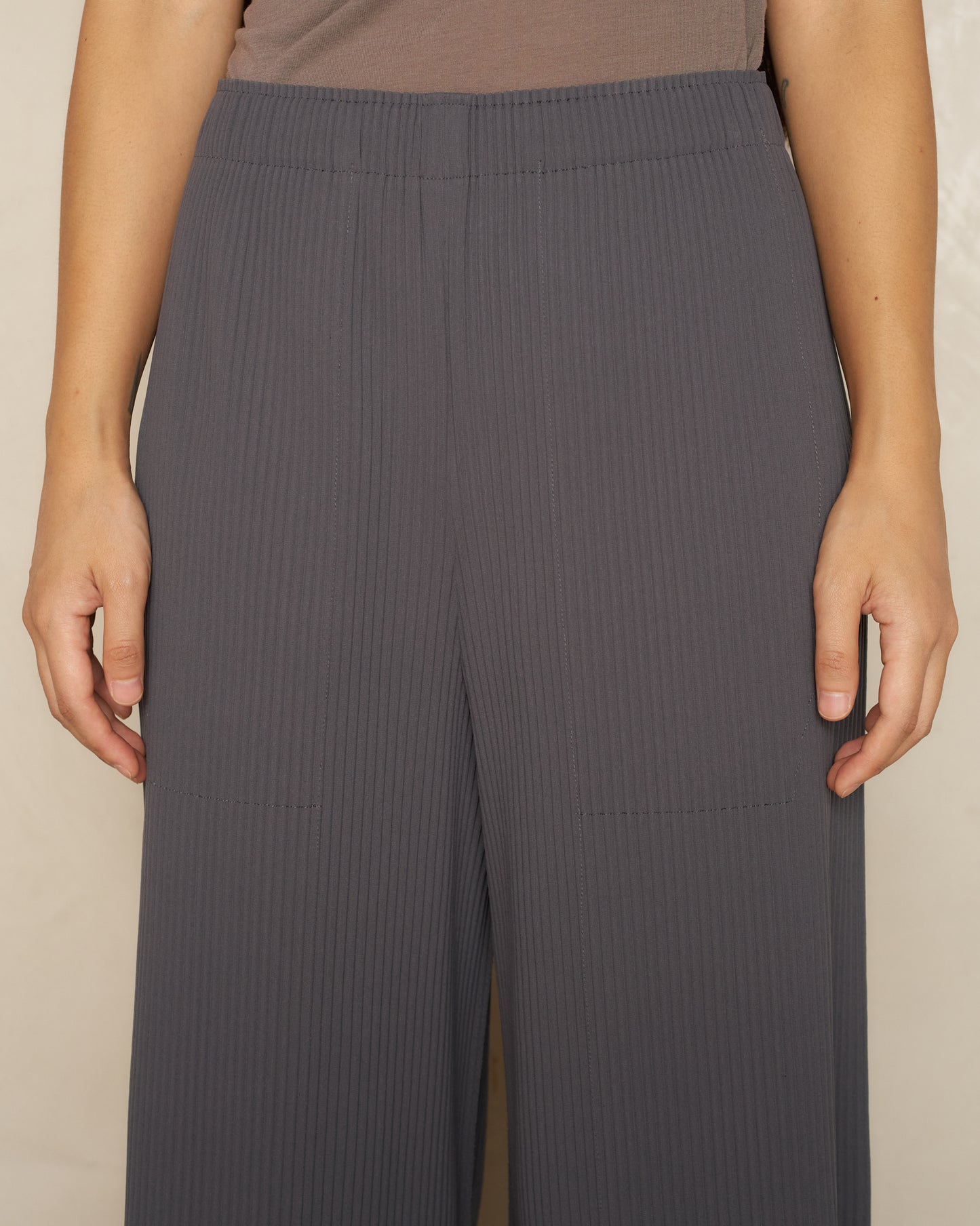Charcoal Classic Fine Knit Pleat Trouser