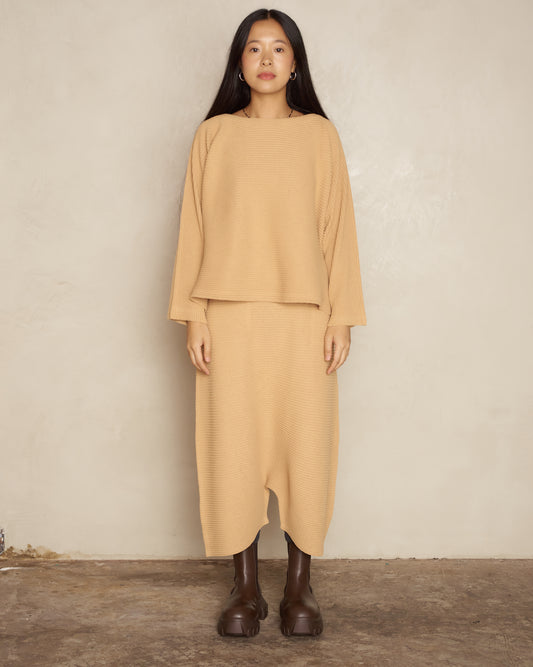 Light Camel Fuwa Fuwa Mesh Pleat Top