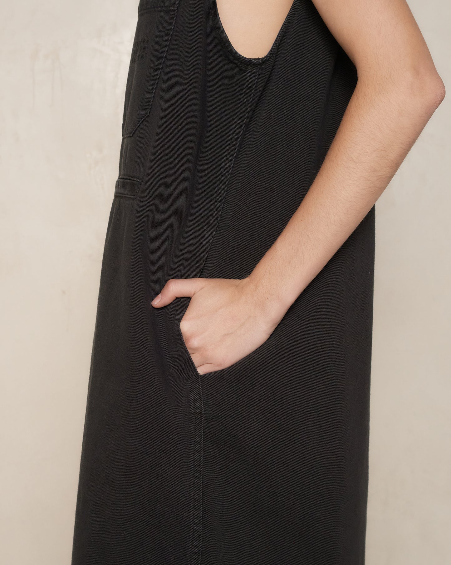 Black Sleeveless Button-Up Dress