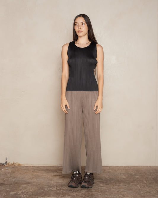 Black Essential Pleated Top