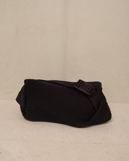 Black Easy Bias Pleats Waistbag