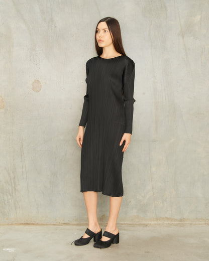 Black Long Sleeve Round Neck Dress