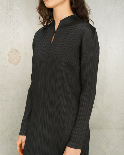 Black Open Collar Pleat Dress