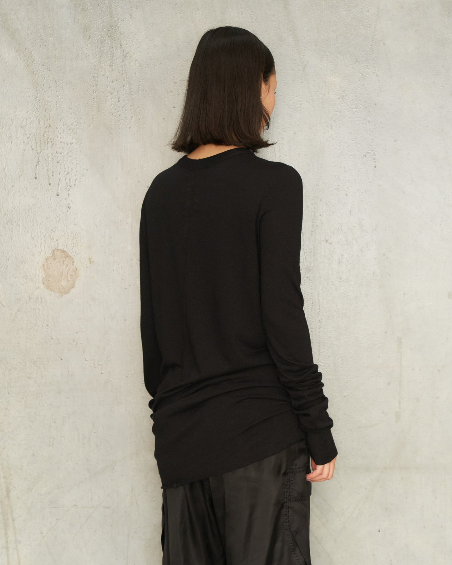 Black Slashed Level Long-Sleeve