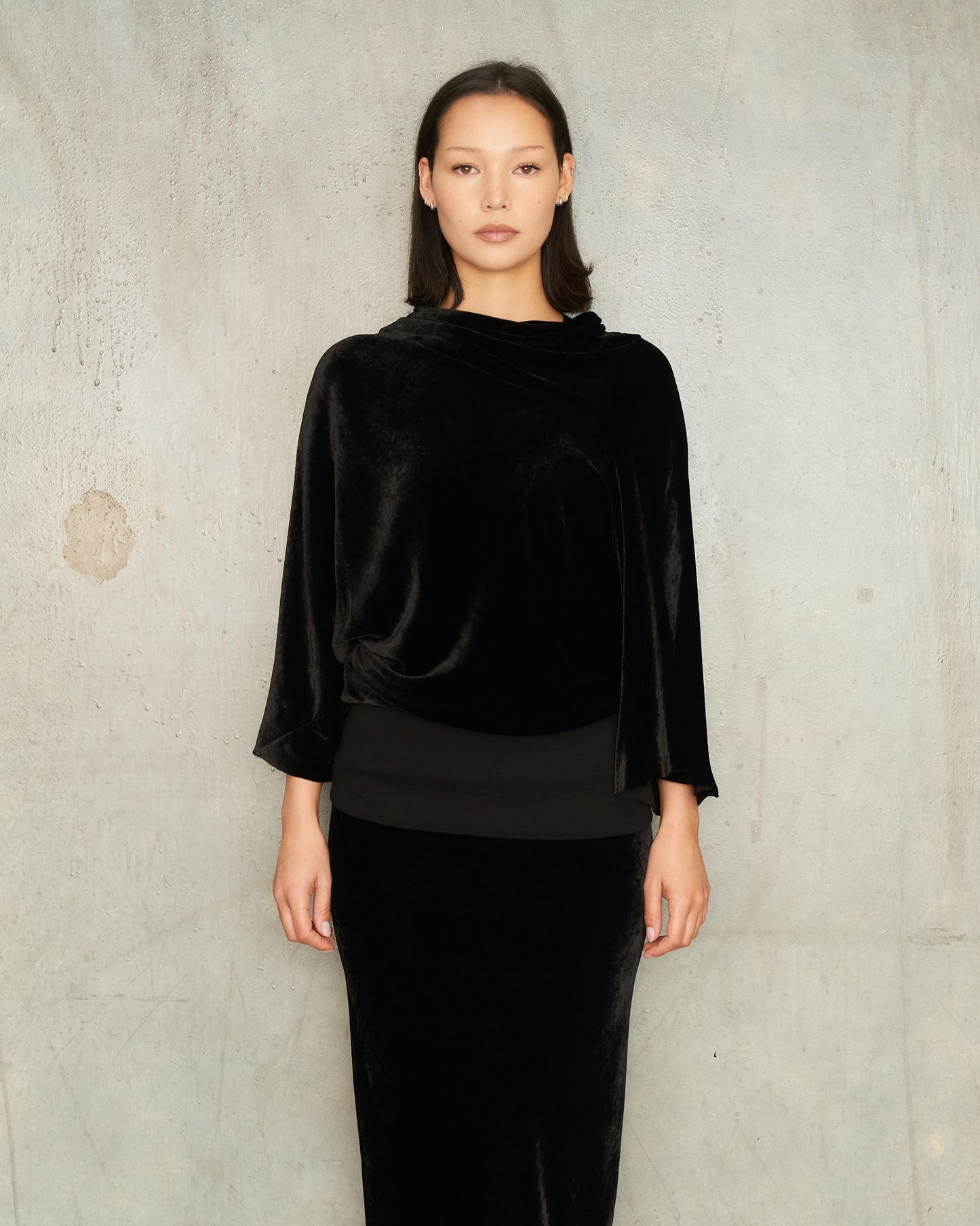 Black Velvet Cylinder Top