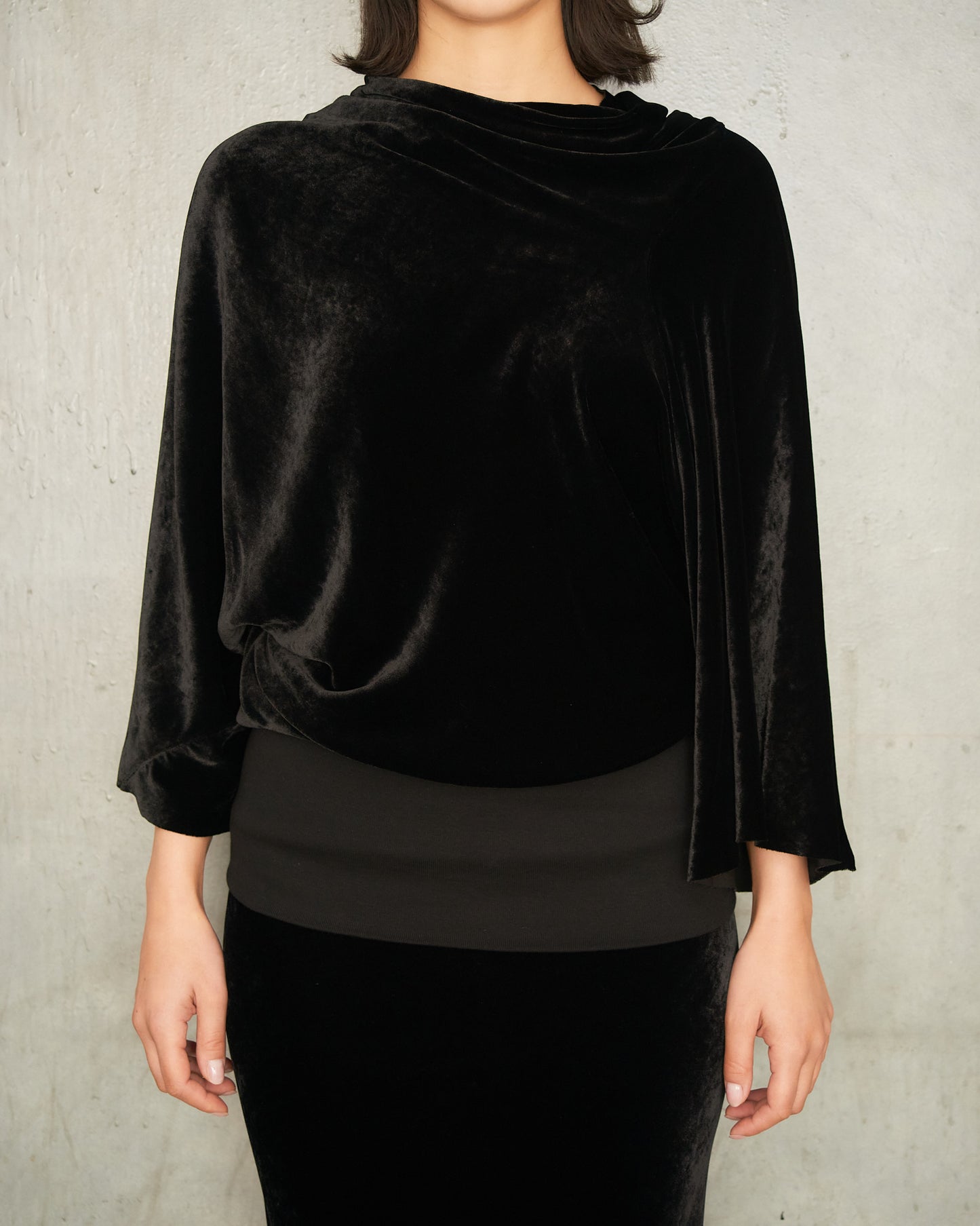 Black Velvet Cylinder Top