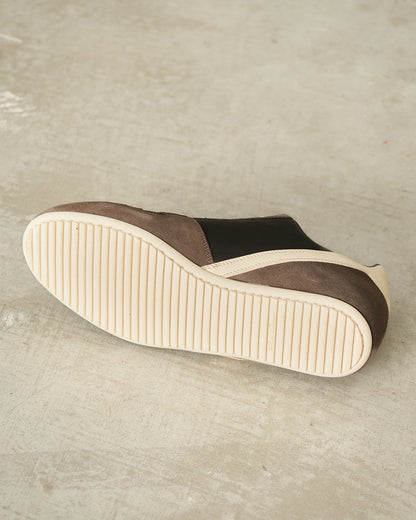 Dark Dust Milk Minimal Sneakers