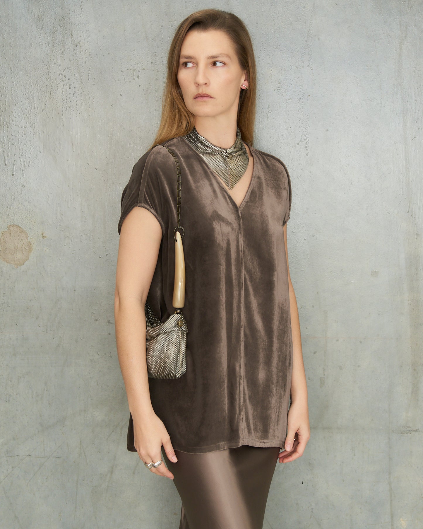 Dark Dust Velvet Floating Top