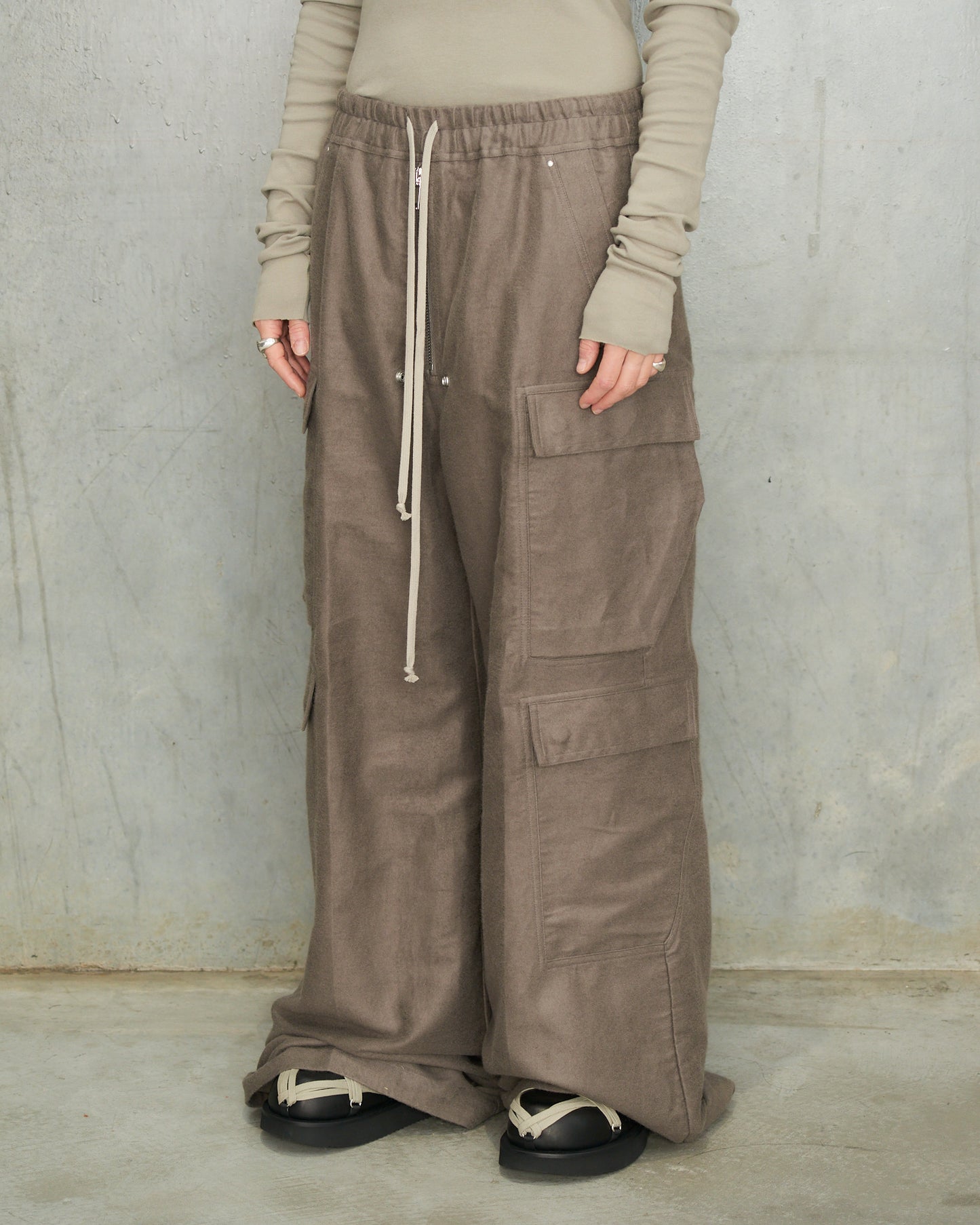 Dust Woven Cargo Belas Pants
