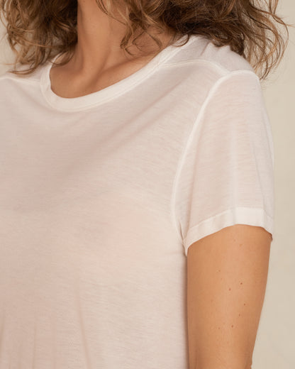 Milk Cropped Level Tee