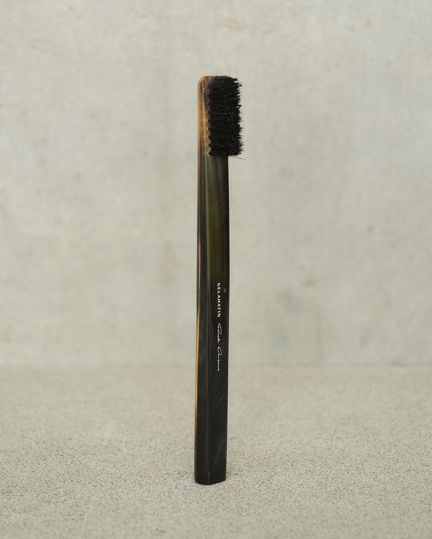 Selahatin Horn Toothbrush