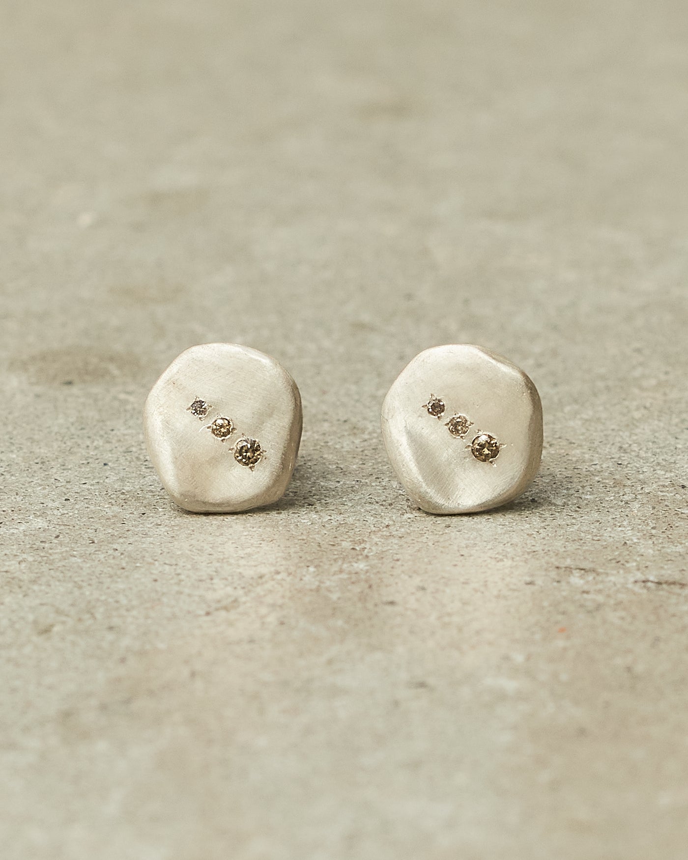 Bo Win Silver Cognac Earrings