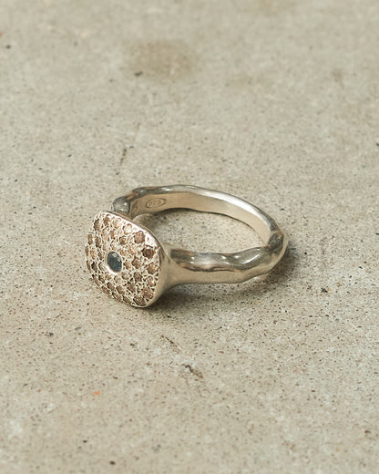 Boo Cognac Blue Sapphire Ring