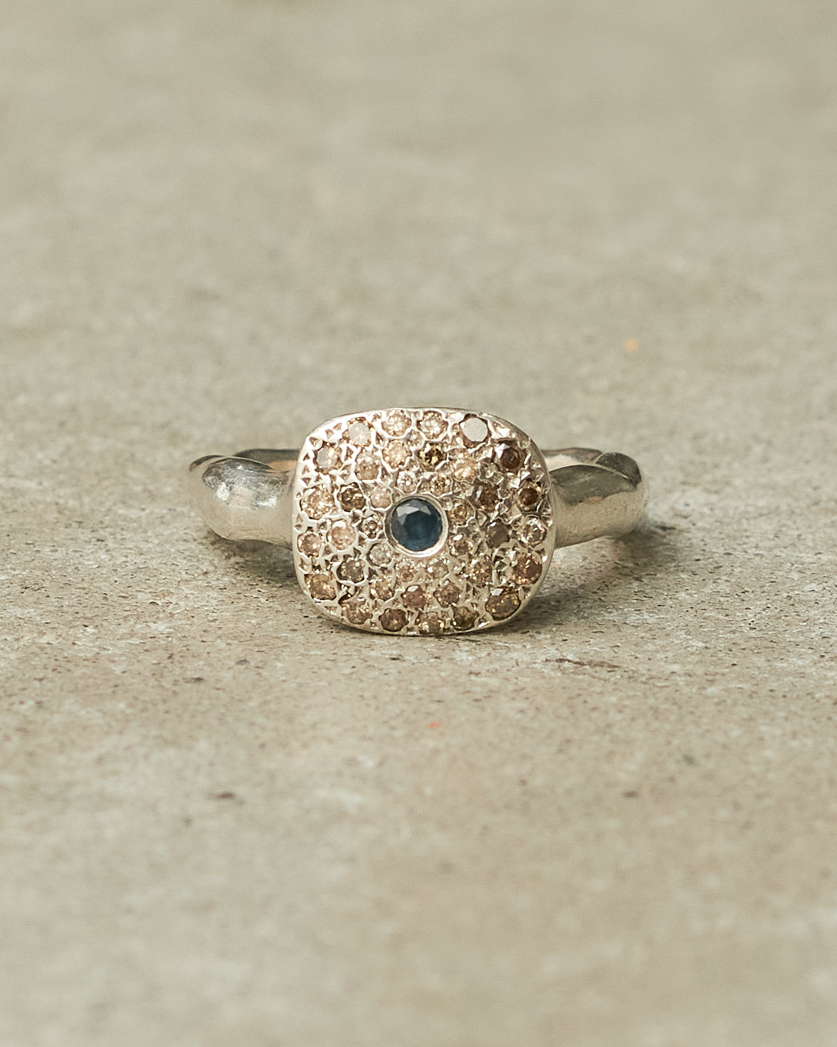 Boo Cognac Blue Sapphire Ring