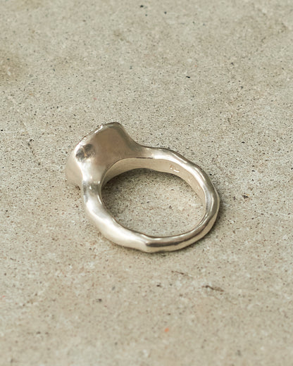 Boo Cognac Blue Sapphire Ring