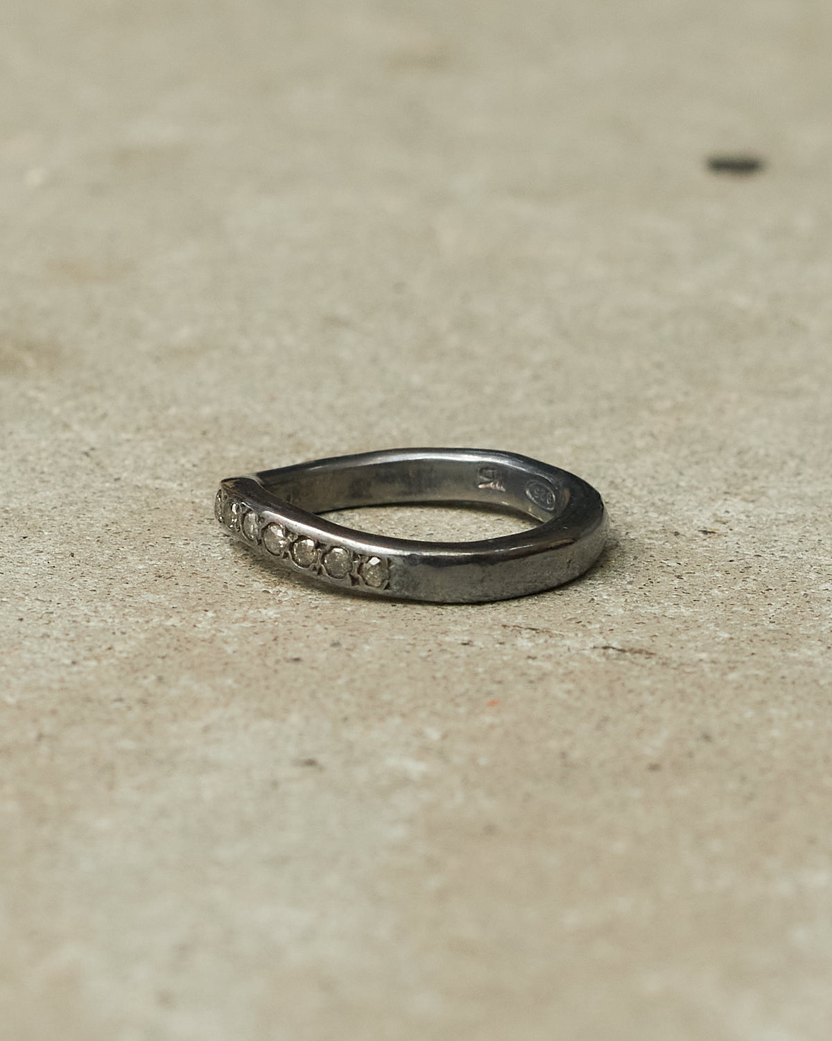 Fay Oxidised Icy Diamond Ring