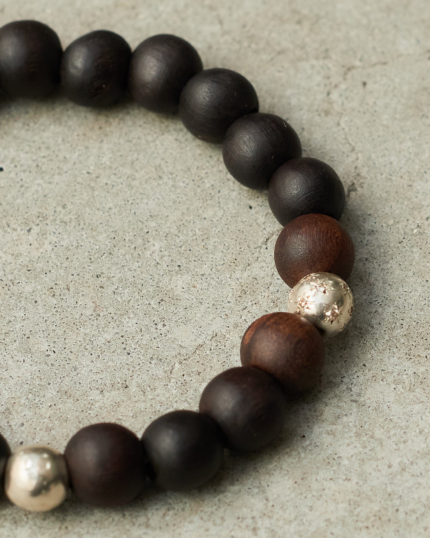 Globus Cognac Diamond Beaded Bracelet