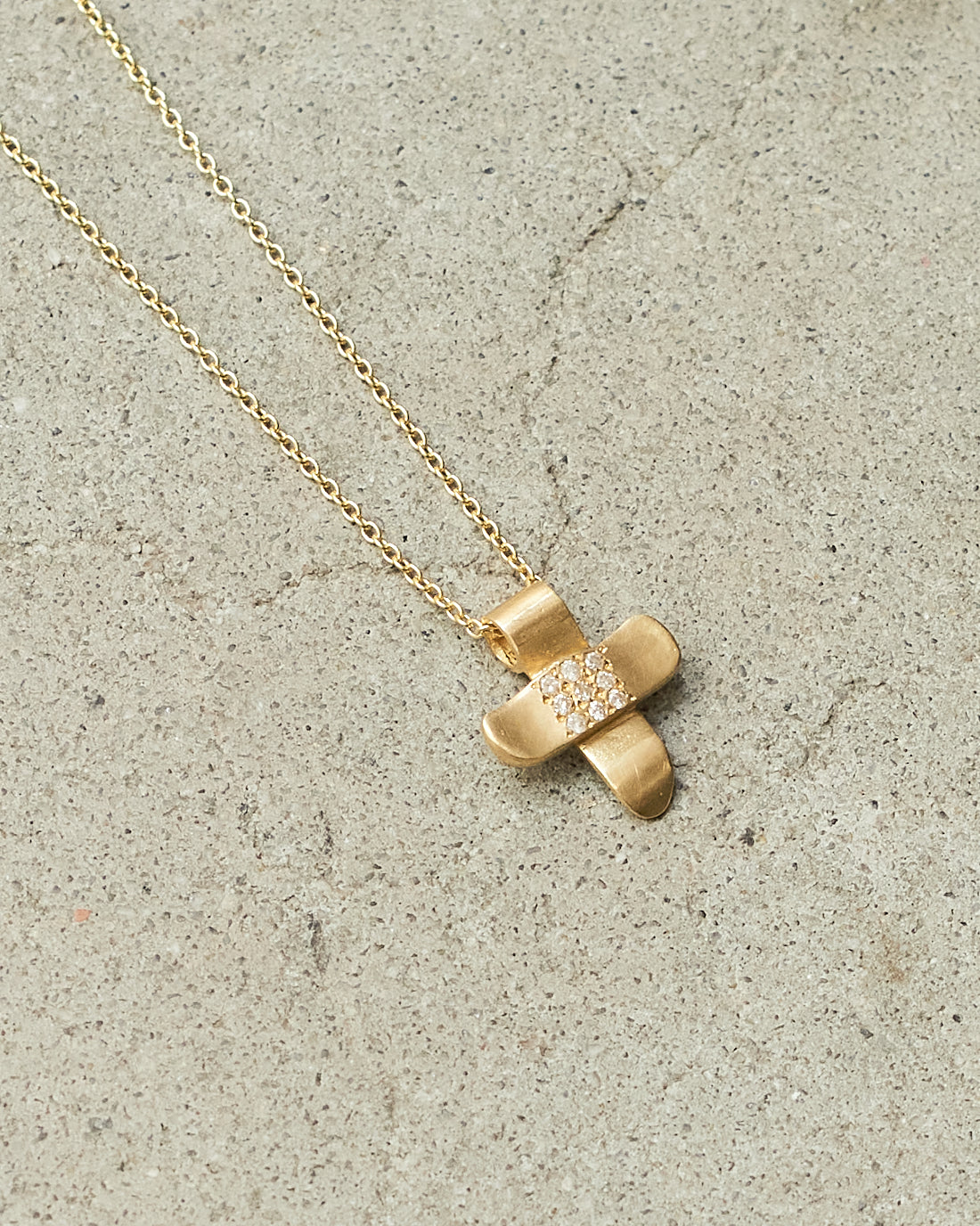 Pe Crozo 18K Gold Diamond Necklace