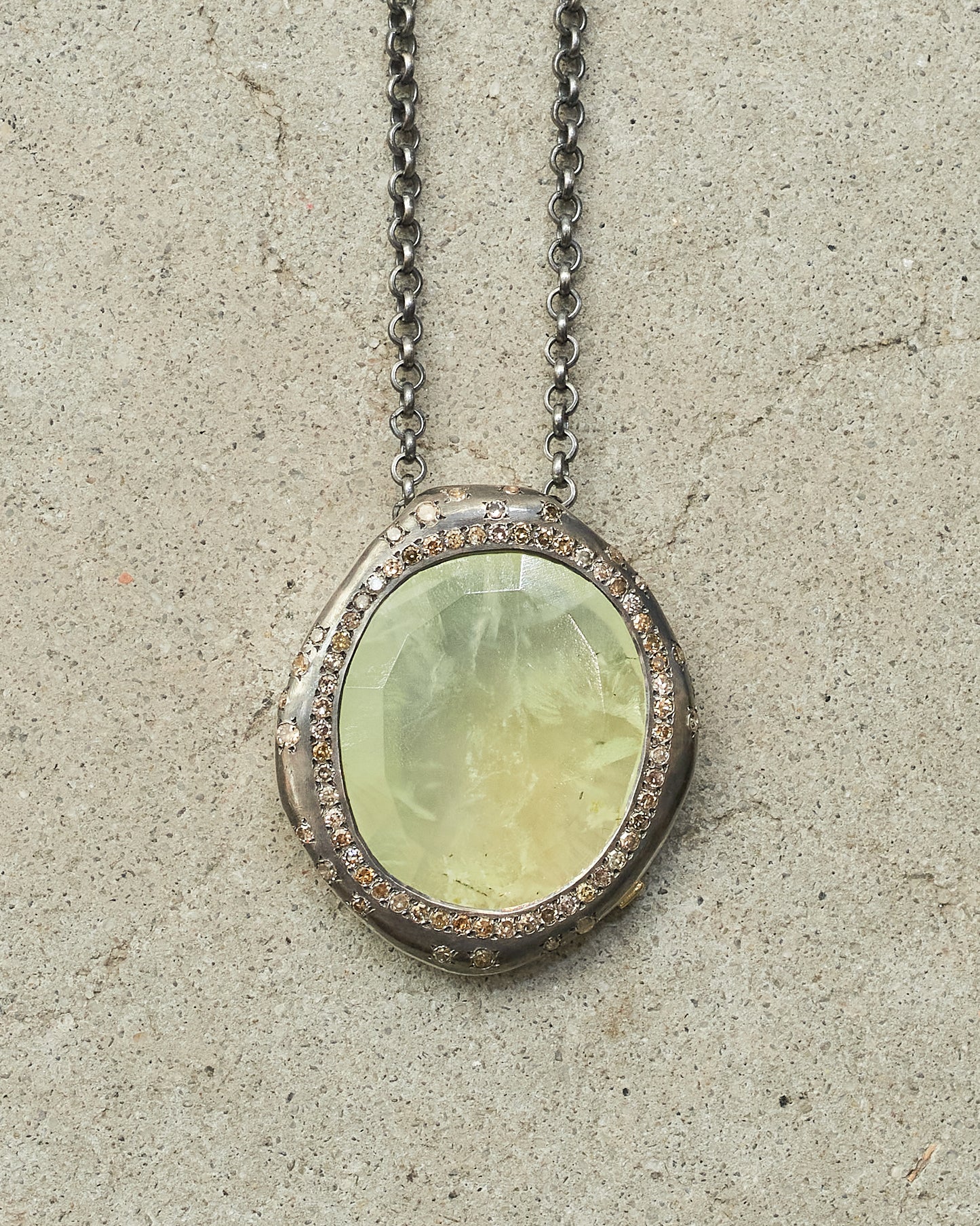 Pe Olympe Prehnite Cognac Necklace