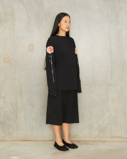 Black Carnation Long-Sleeve