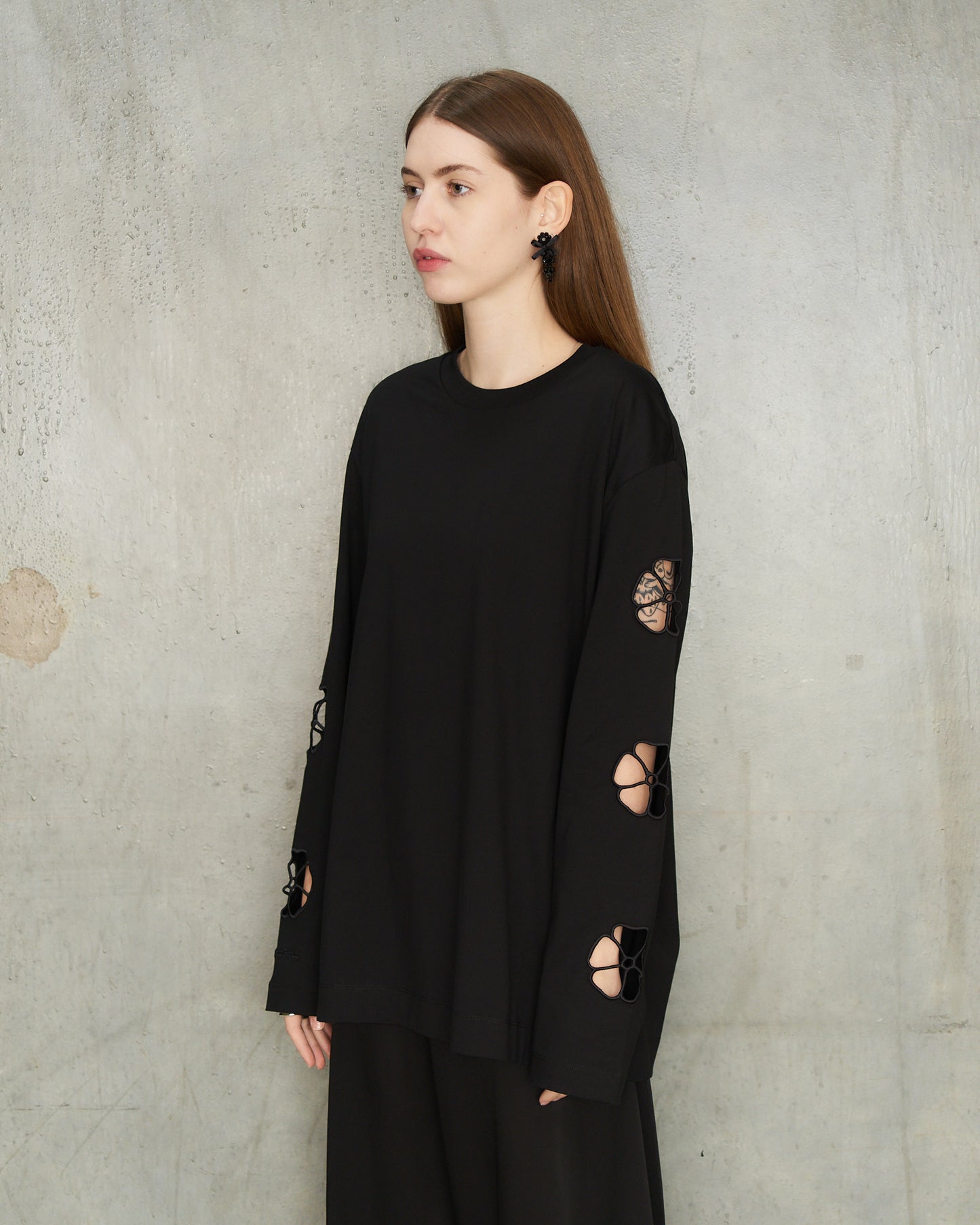 Black Daisy Long Sleeve T-Shirt