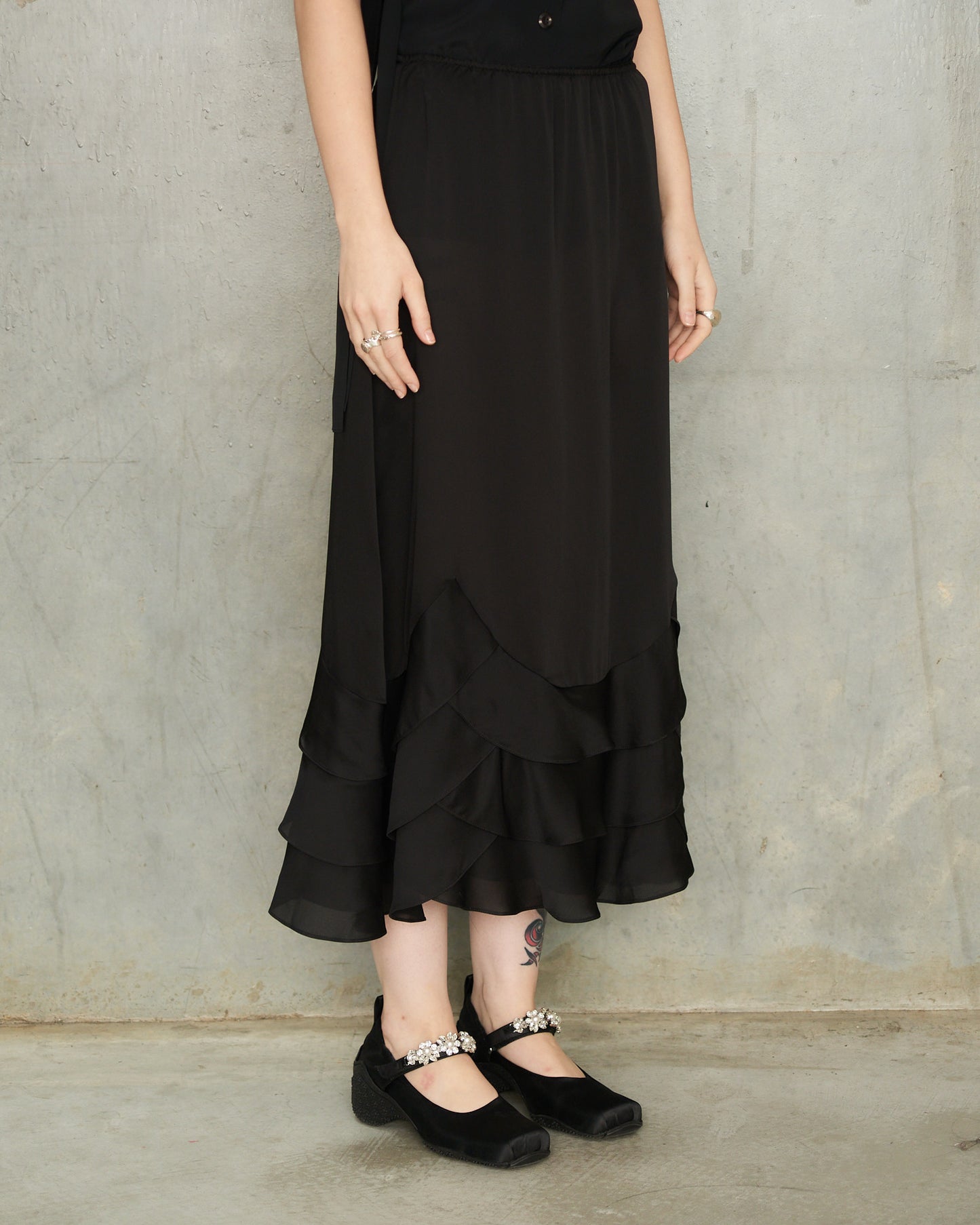 Black Tiered Scalloped Hem Skirt