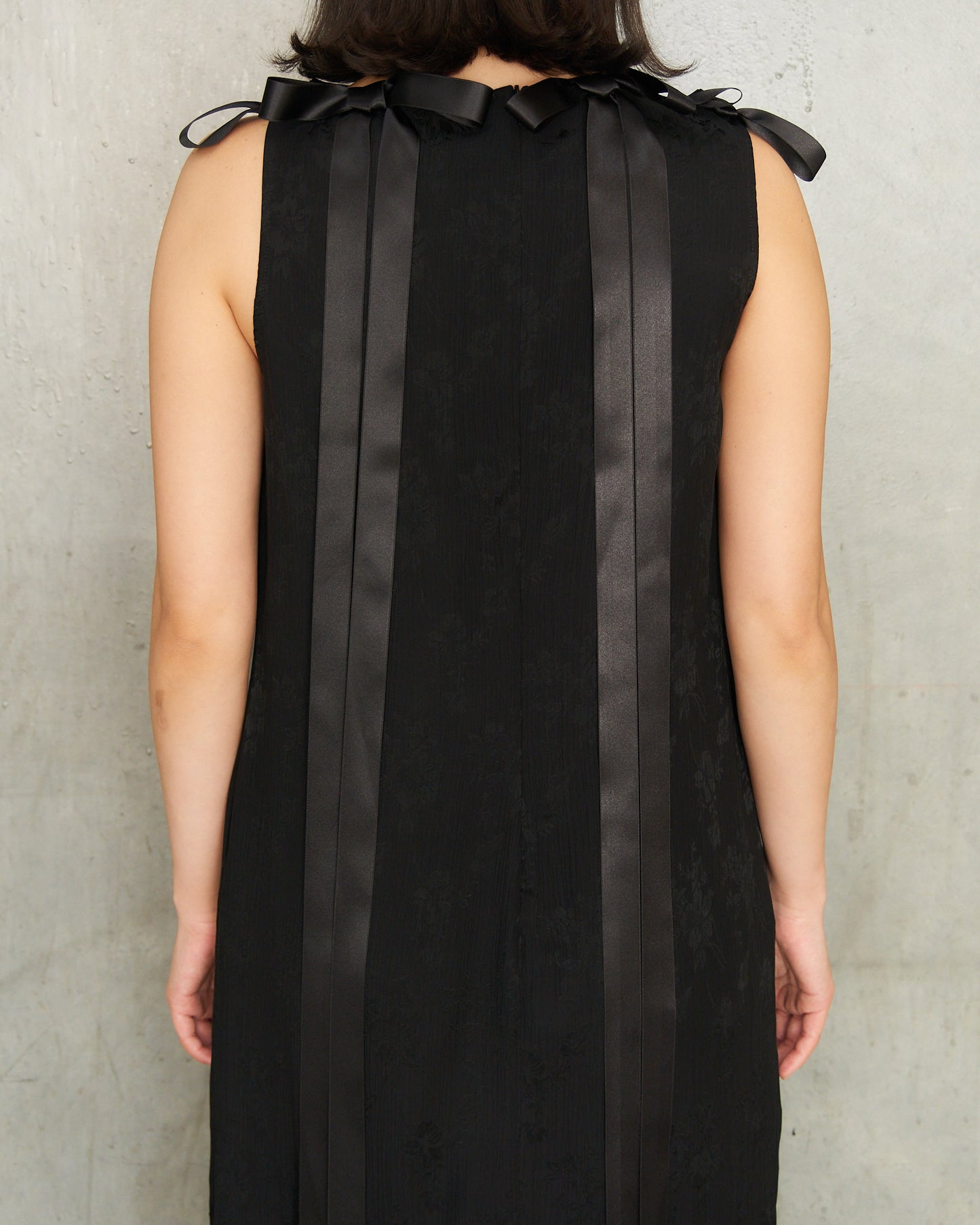 Black Unbounded Ribbon Dress