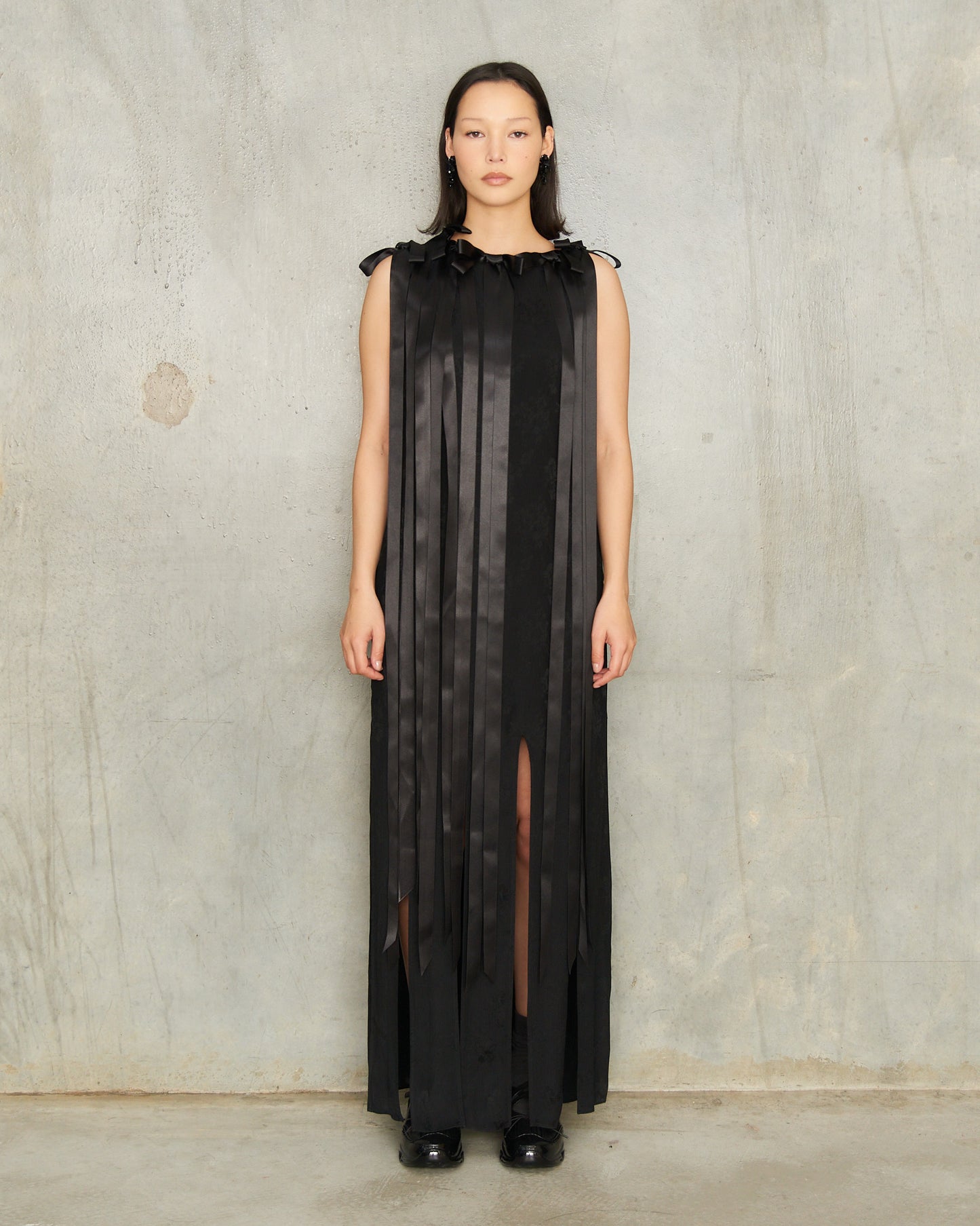 Black Unbounded Ribbon Dress