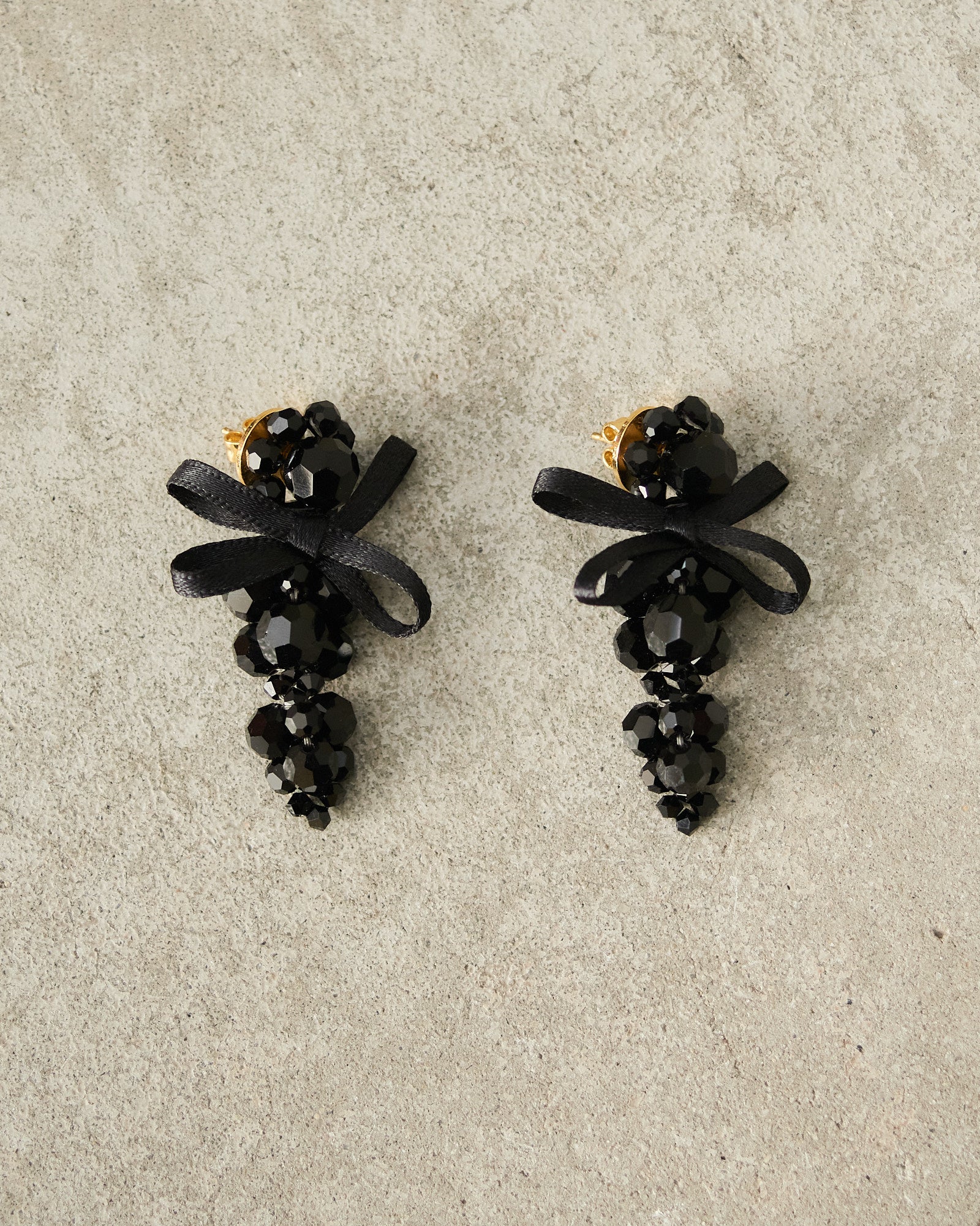 Simone Rocha Jet Bow Cluster Earrings Black ERG54509 - DILETTANTE