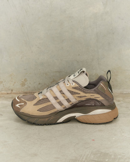 Clay Adistar Cushion Sneaker