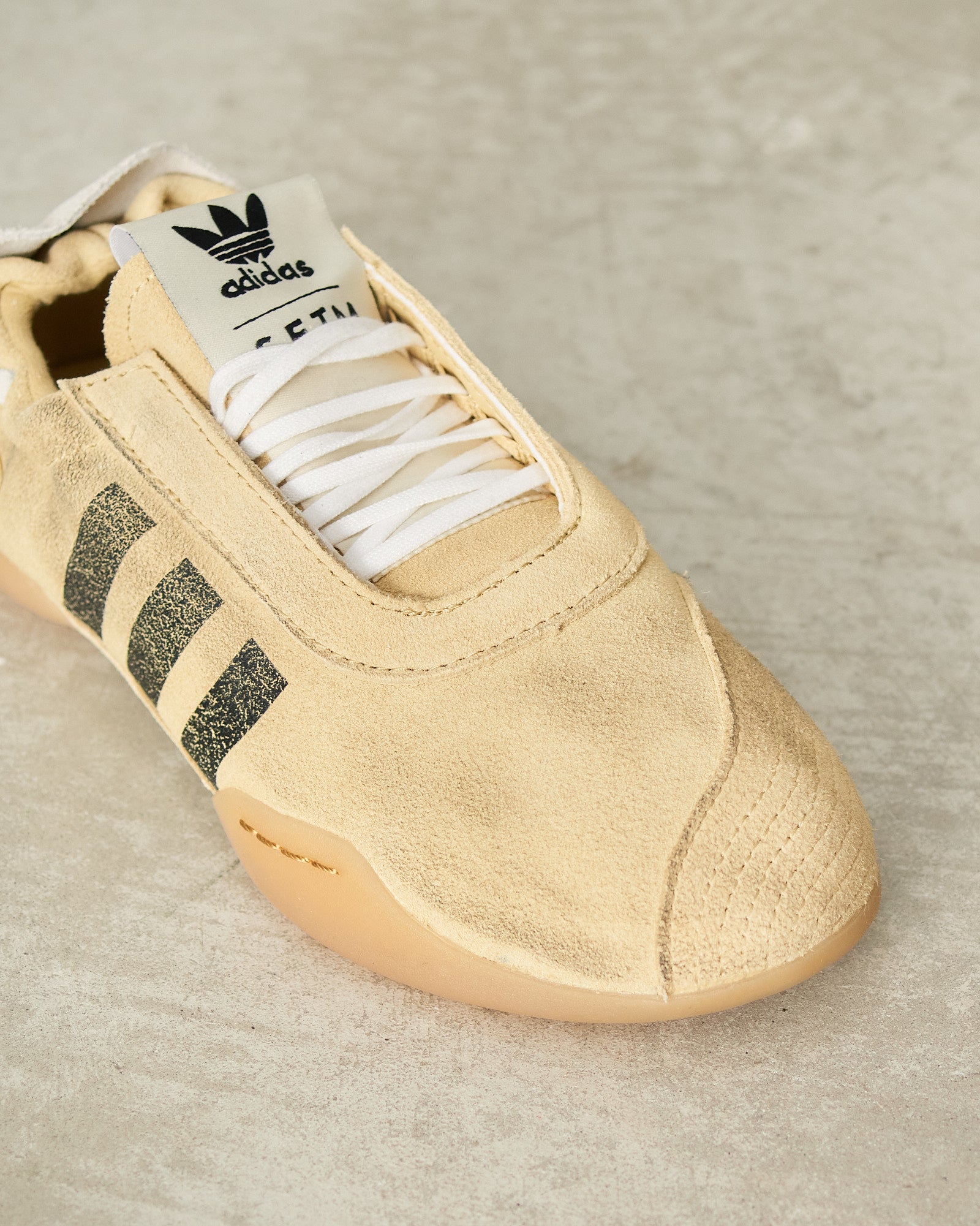 Song For The Mute x adidas Beige Taekwondo Mei Sneakers Beige