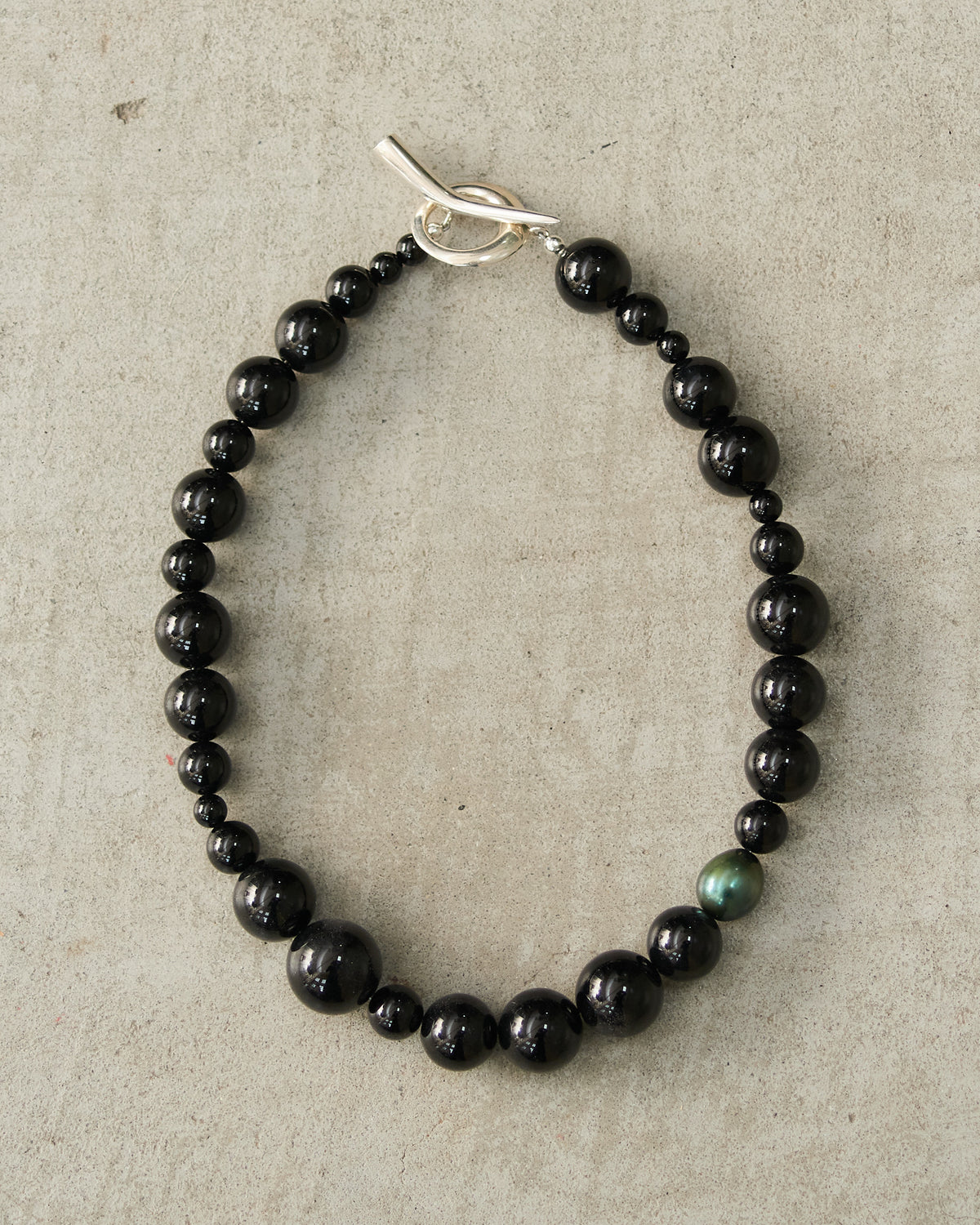 Onyx Pearl Many Moons Collar
