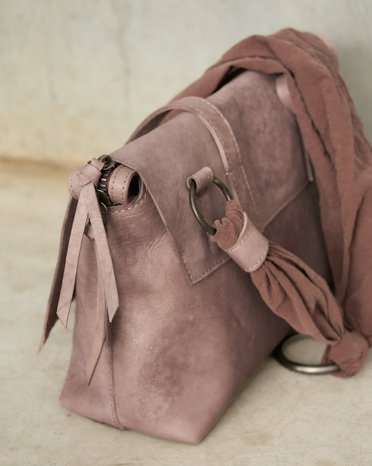Taro Yehuafan Luna Leather Bag