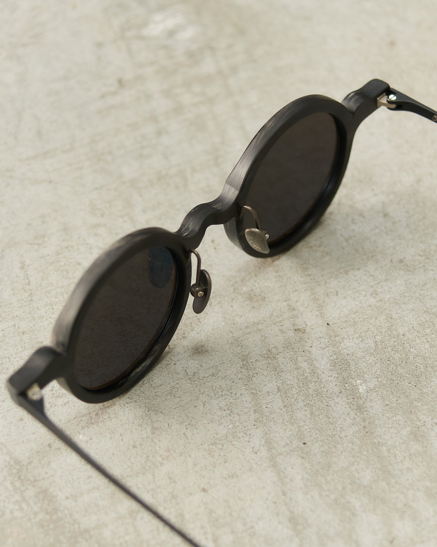 Black Twist Sunglasses