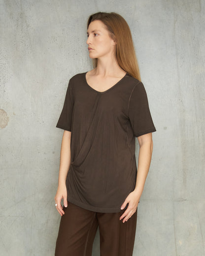 Brown Asymmetric Trap Top