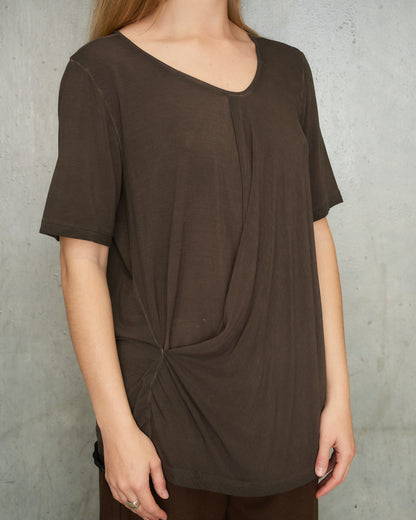 Brown Asymmetric Trap Top