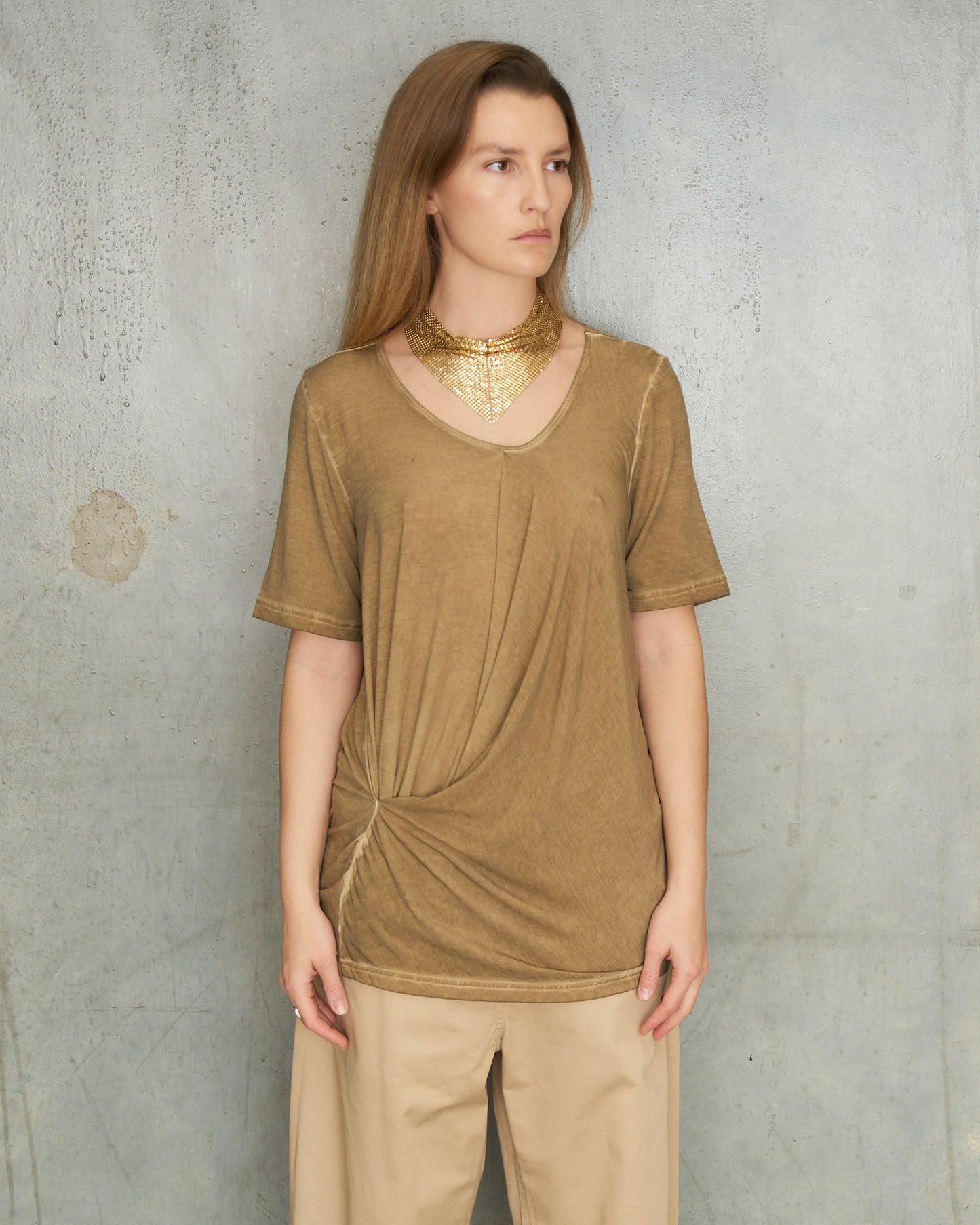 Tan Asymmetric Trap Top