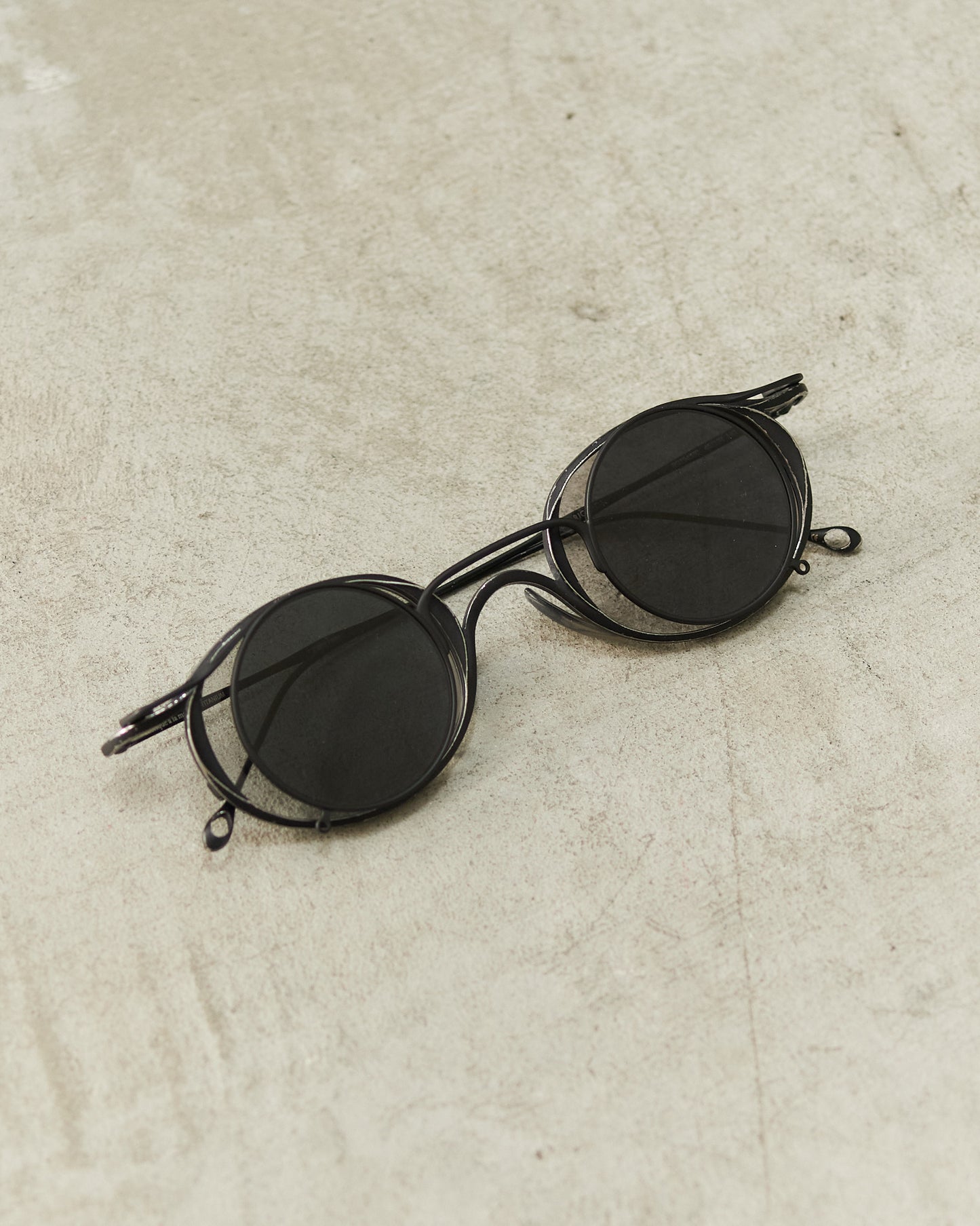 Antique Black Clip-on Sunglasses