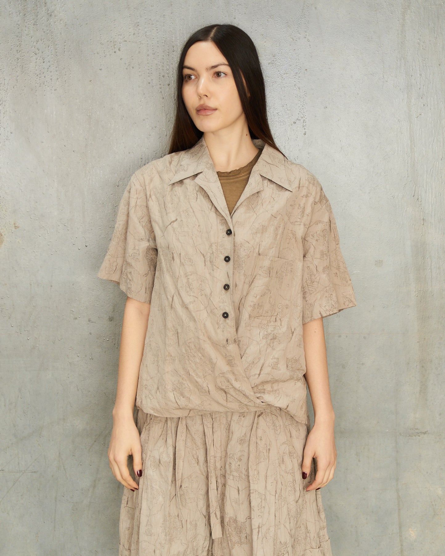 Sand Print Tie Short Sleeve Shirt