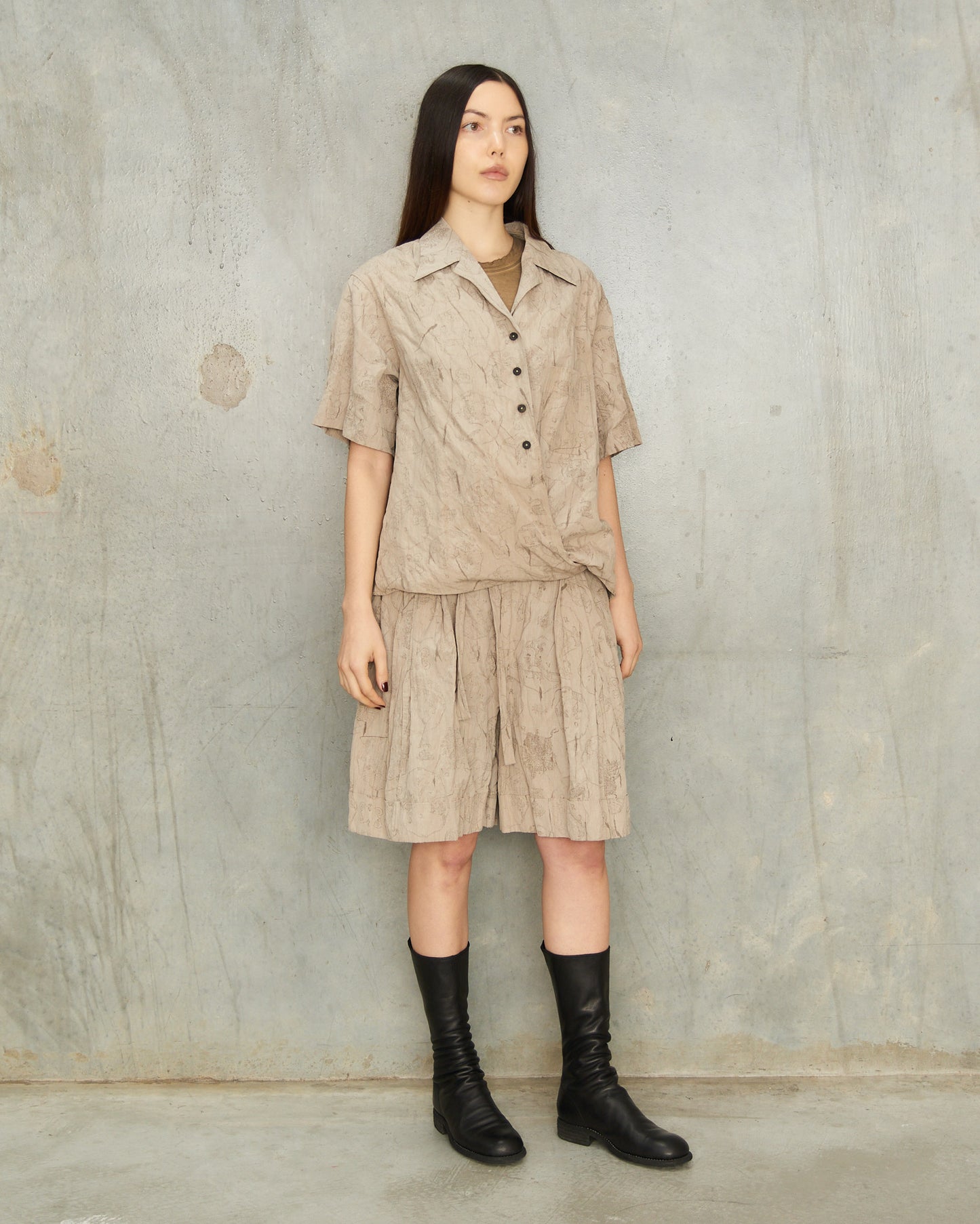 Sand Print Tie Short Sleeve Shirt