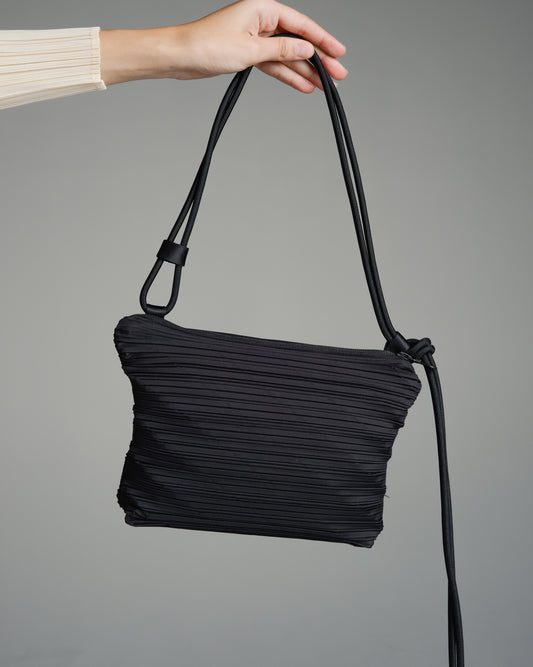 Black Patapata Pleats Bag