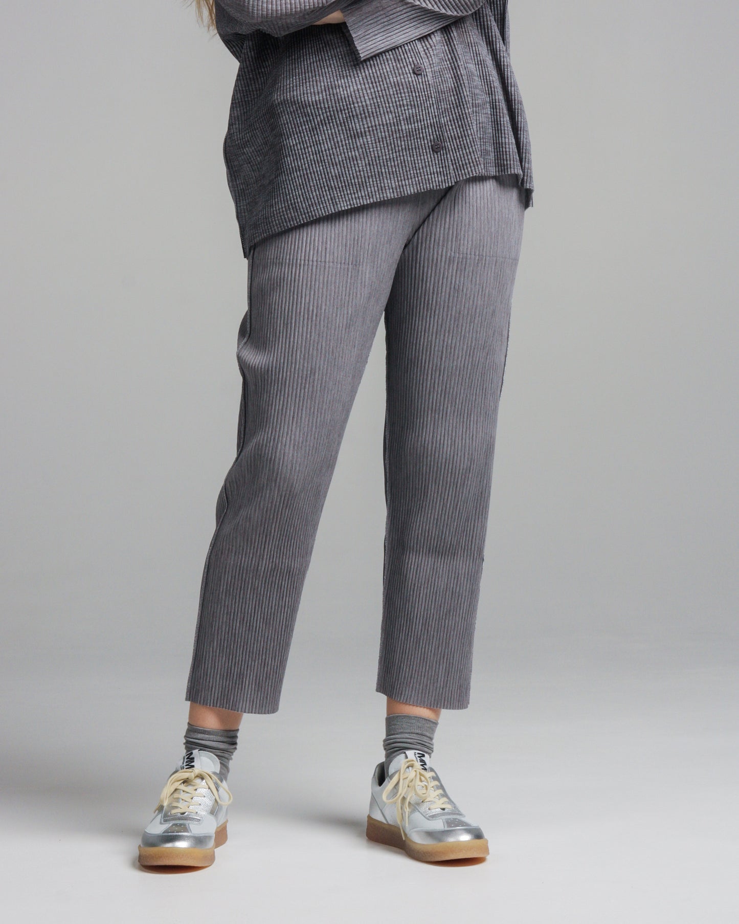 Grey Pleated Fine Knit Trouser