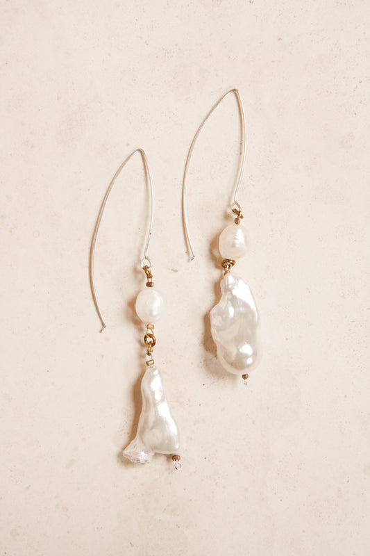 Double Pearl Earring